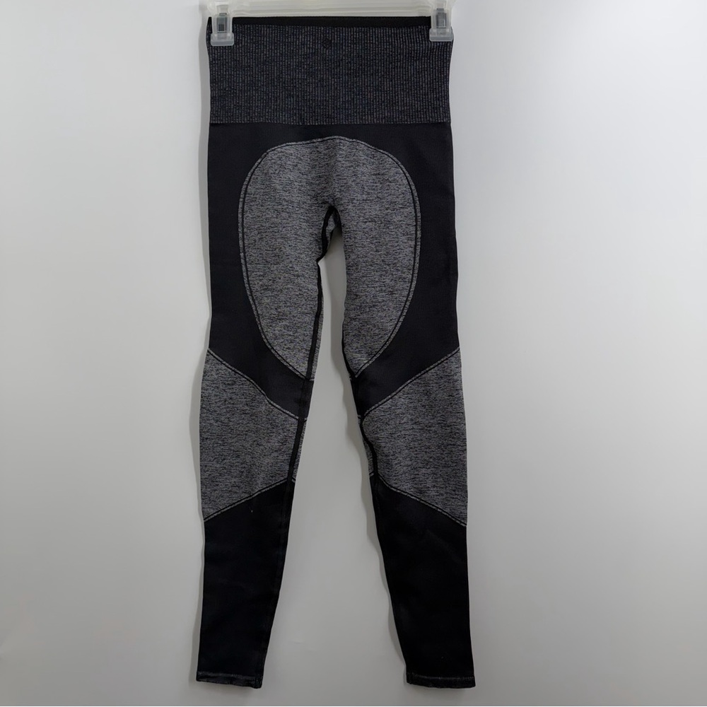 Thirdlove Flex Seamless Compression Leggings size… - image 6